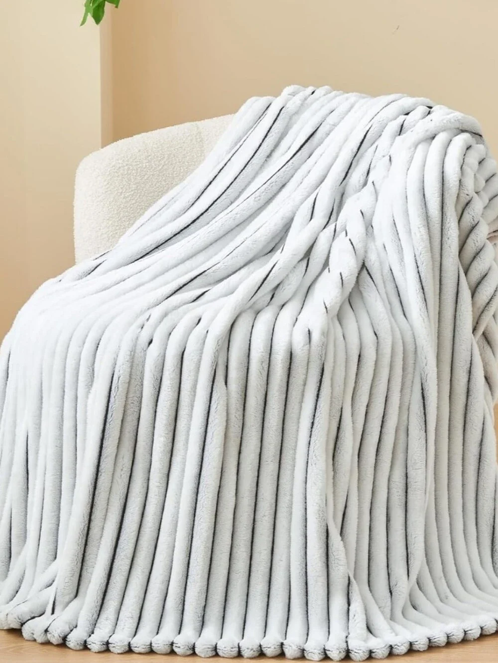Fluffy Soft Throw Blanket 50x60
